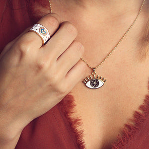 Cadena lucky eye