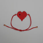 Brazalete tejido corazón rojo